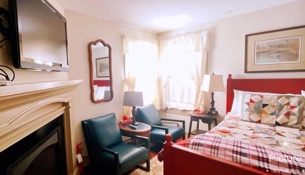 Wayside Inn Bed And Breakfast Ellicott City Esterno foto