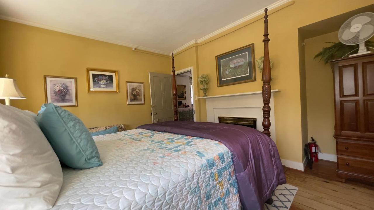 Wayside Inn Bed And Breakfast Ellicott City Esterno foto