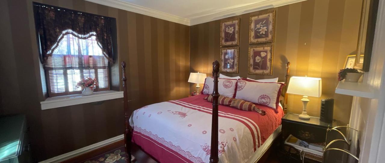 Wayside Inn Bed And Breakfast Ellicott City Esterno foto